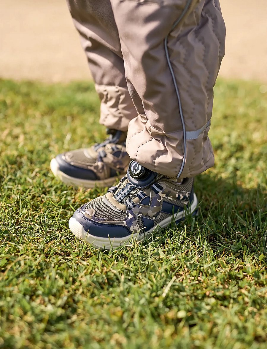 mikk-line - Sneakers w Spin - låga sneakers - dusty olive - 0