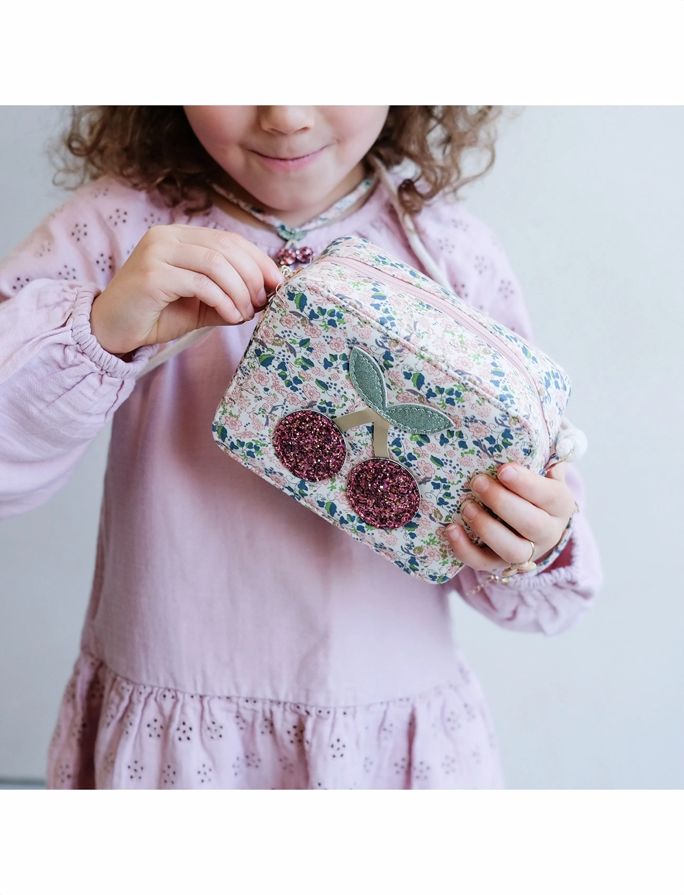 Mimi & Lula - Cross Body Bag - Floral Cherries Florence - schultertaschen - multi - 2