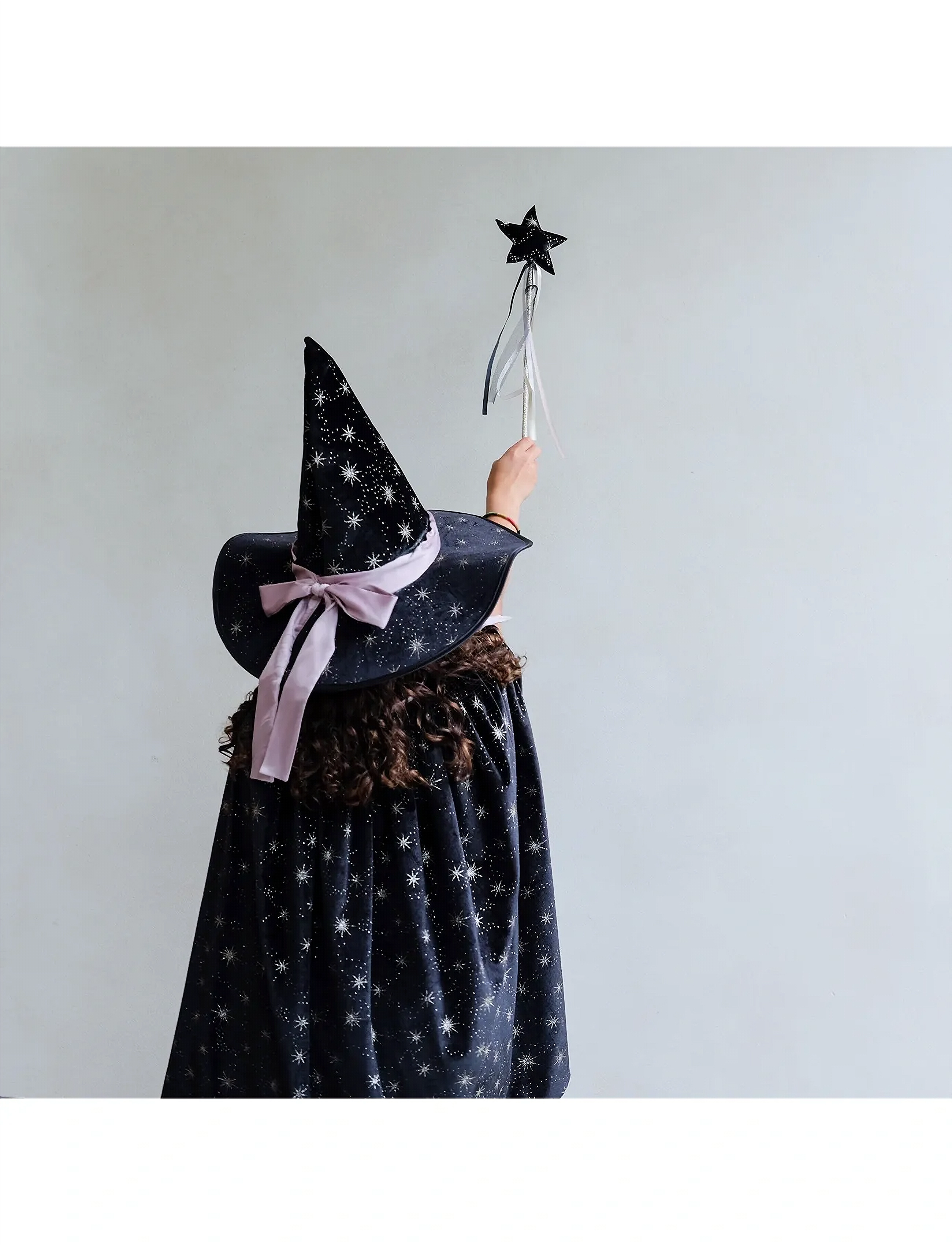 Mimi & Lula Cape Agatha Witch Black, One Size, Costumes Accessories, Schwarz - Kinder