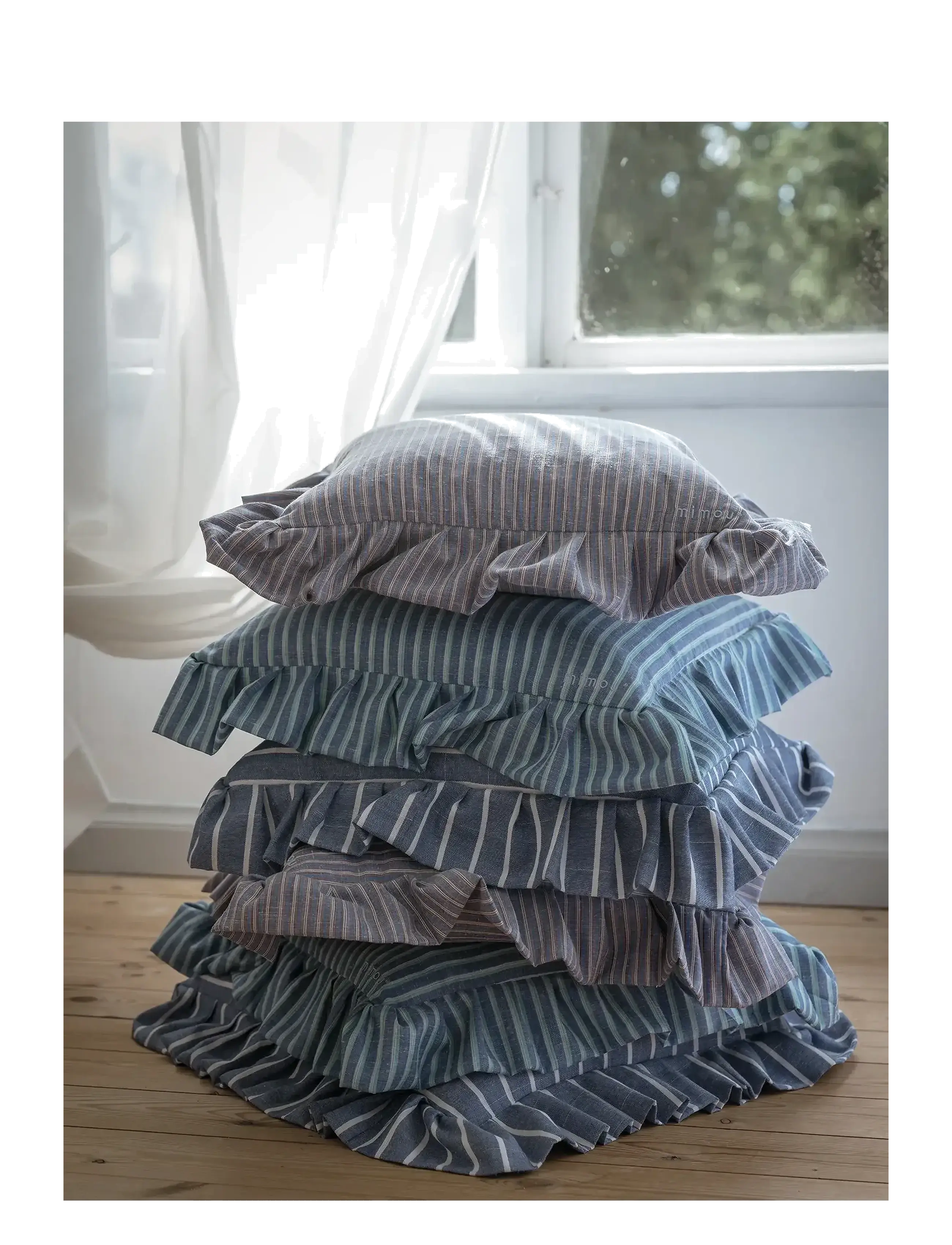 Mimou - Frill cushion Stripe - puter - blue/brown - 1