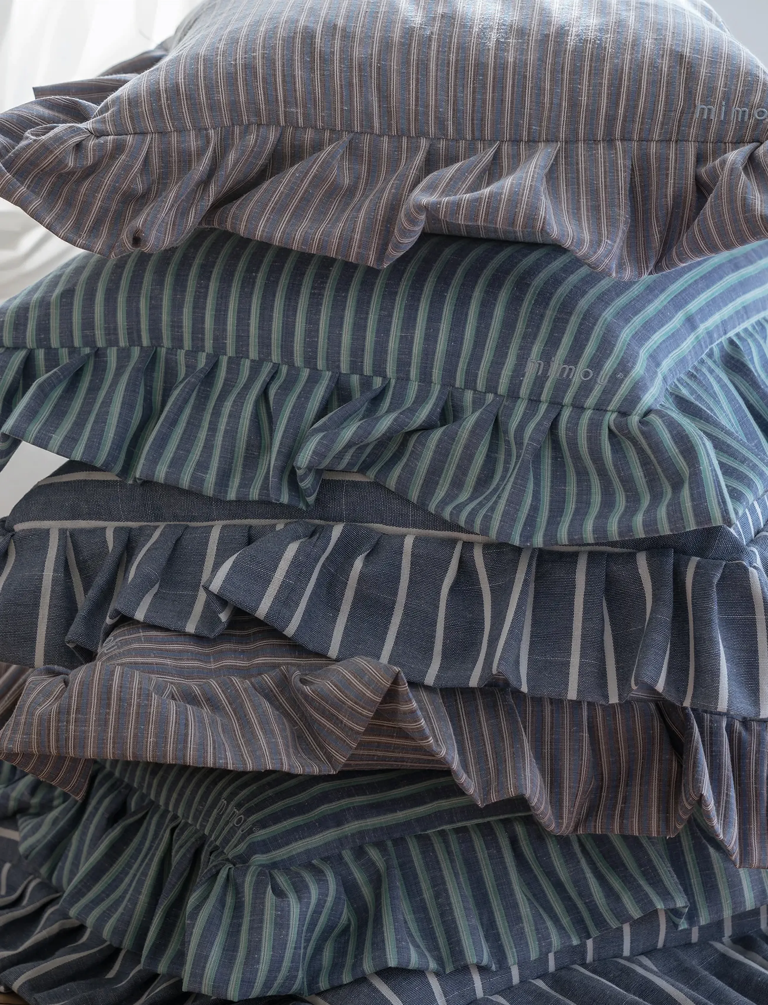 Mimou - Frill cushion Stripe - puder - blue/green - 4