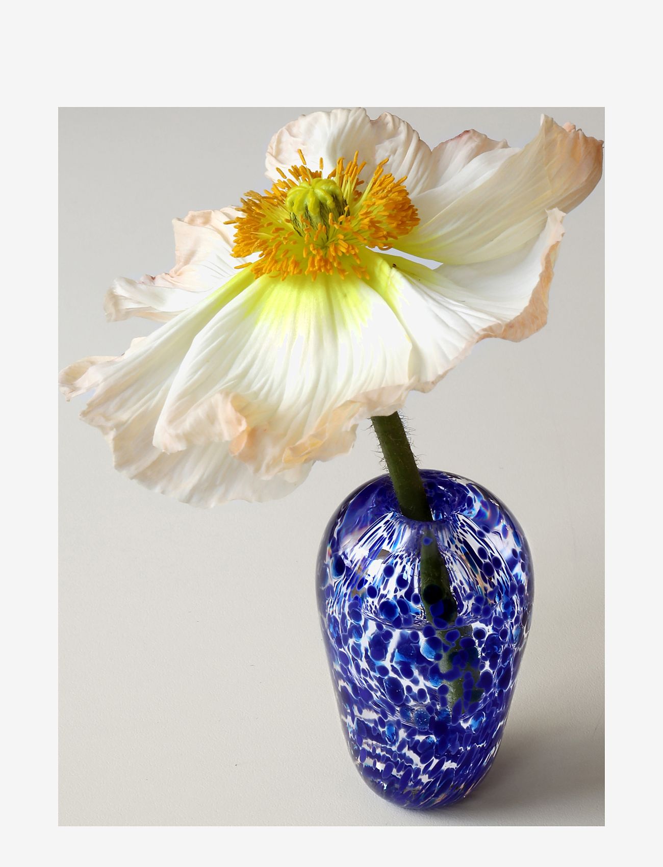 Mimou - Munblåst vas Liv konfetti - vases - klien blue - 1