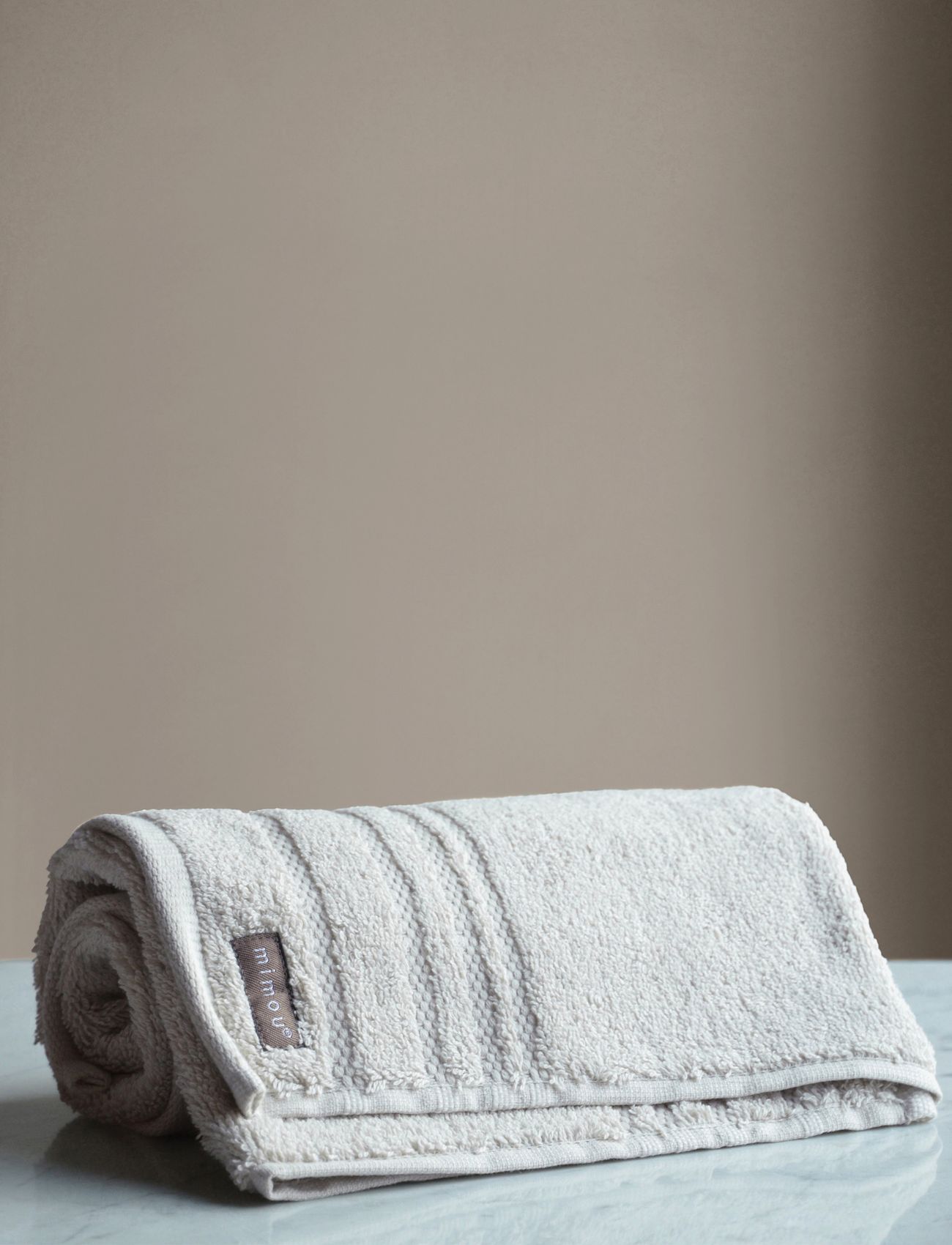 Mimou - Håndklæde Devon - laveste priser - cement - 1