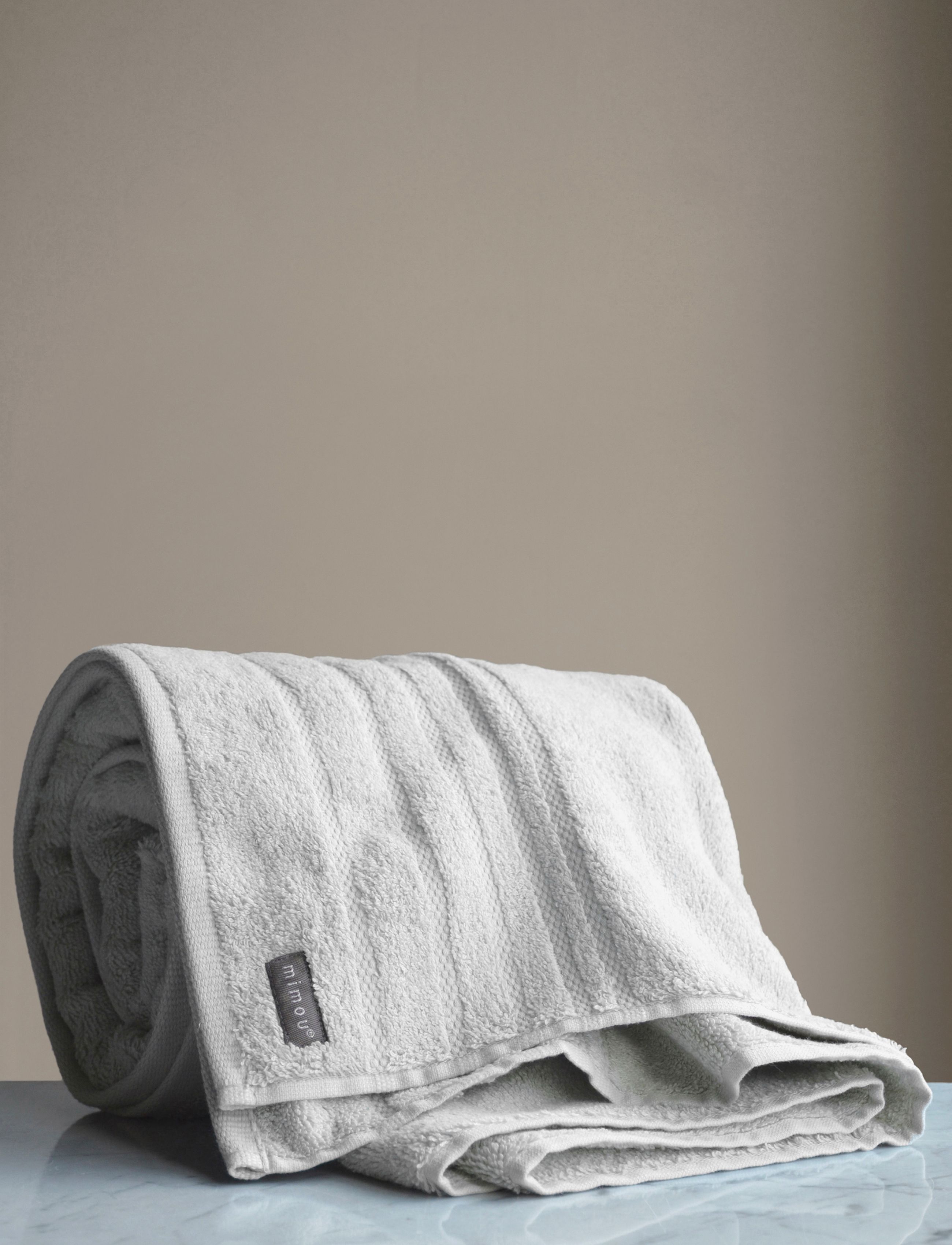 Mimou - Bath towels Devon - die niedrigsten preise - cement - 1
