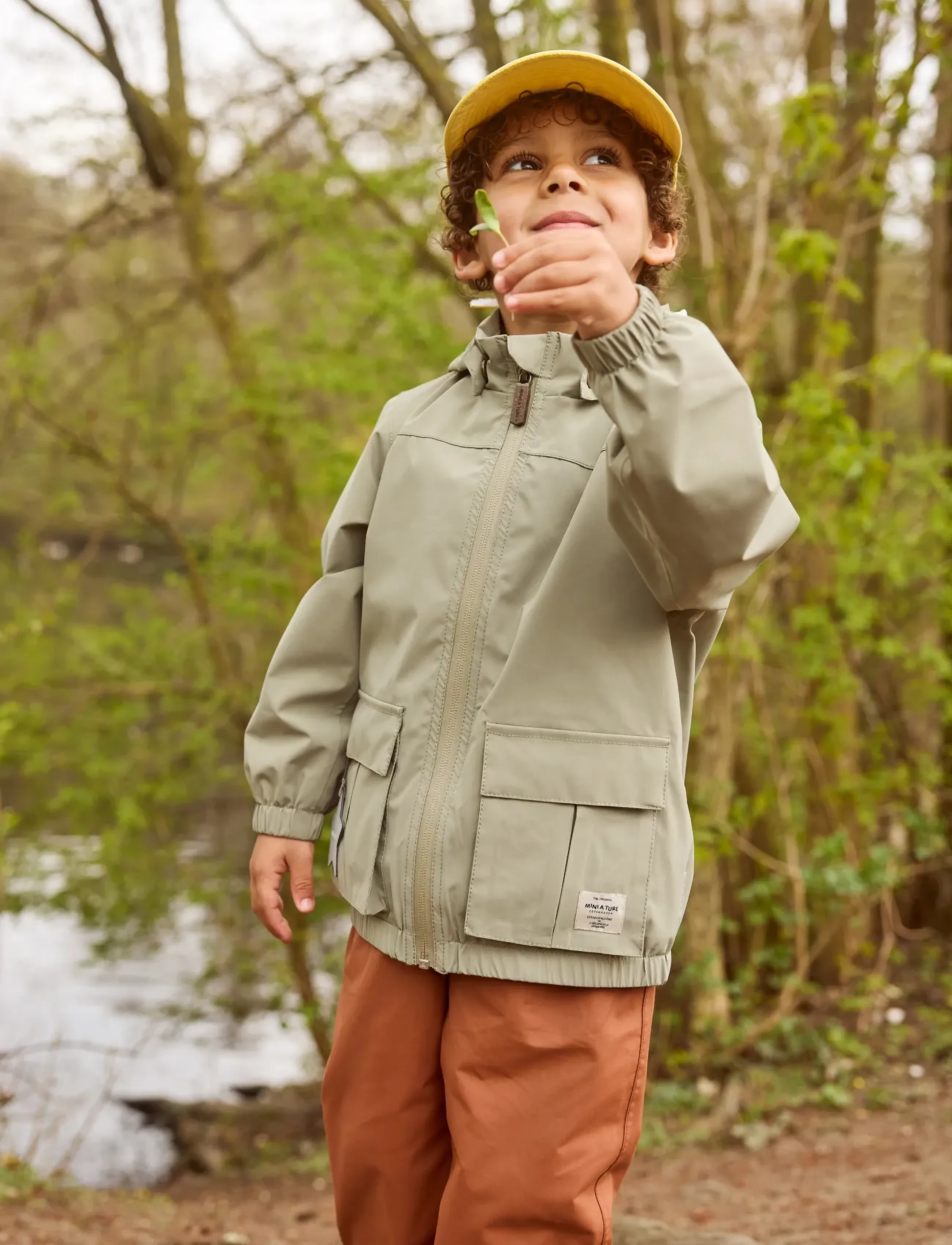 MINI A TURE Materly Lightweight Tech Jacket. Grs, 13Y/158, Khaki green, Regntøj > Jakker, Børn