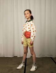 Mini Rodini - Basketball aop collar sweatshirt - sweatshirts - offwhite - 0