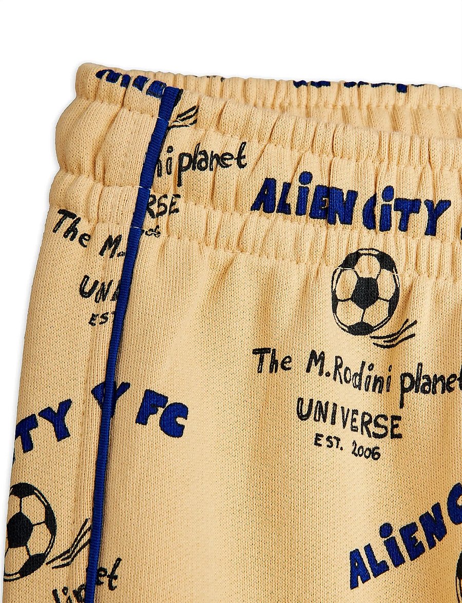 Mini Rodini - Alien city FC aop sweatpants - mjukisbyxor - beige - 3