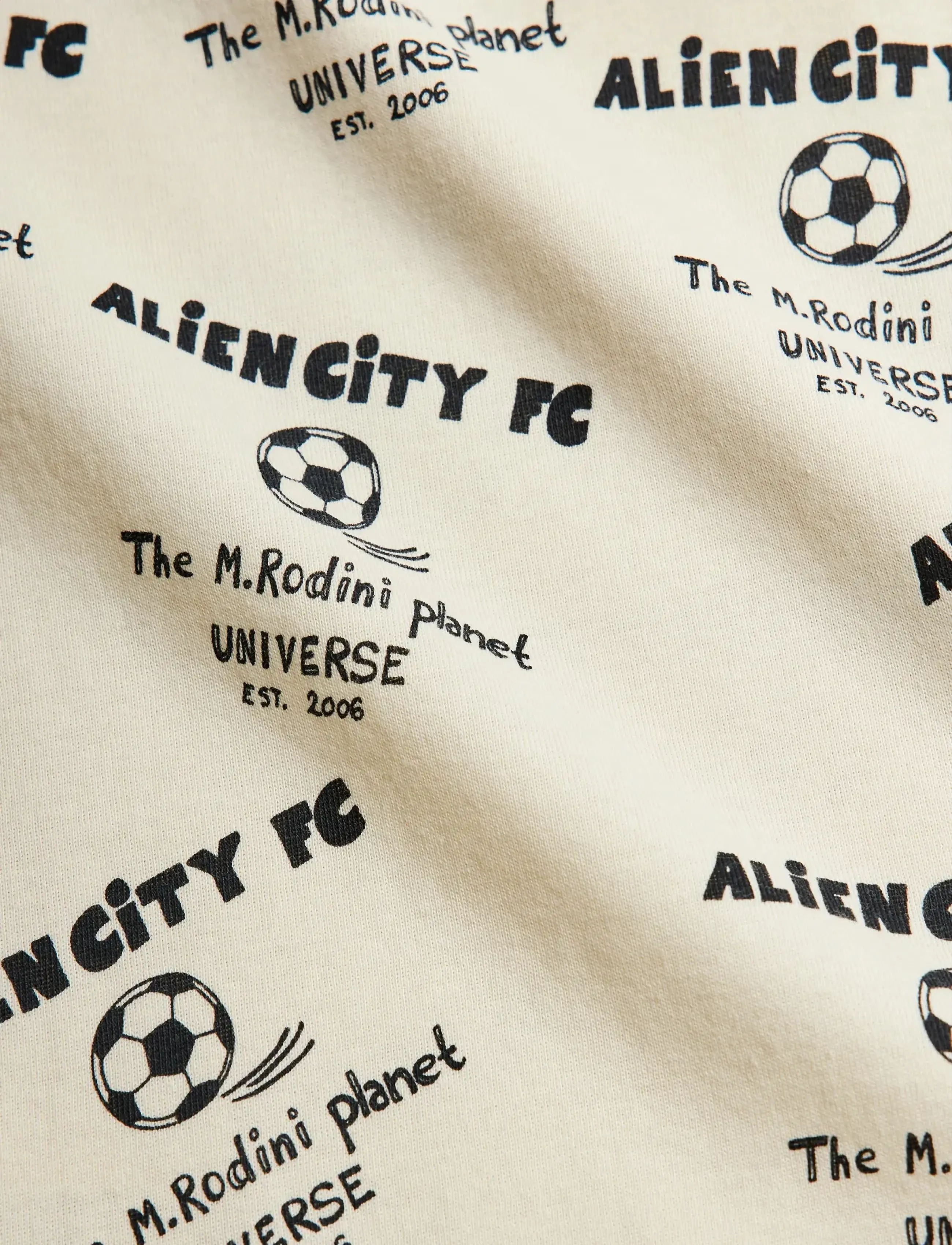 Mini Rodini - Alien City FC aop nb baby set - sæt med body - white - 4