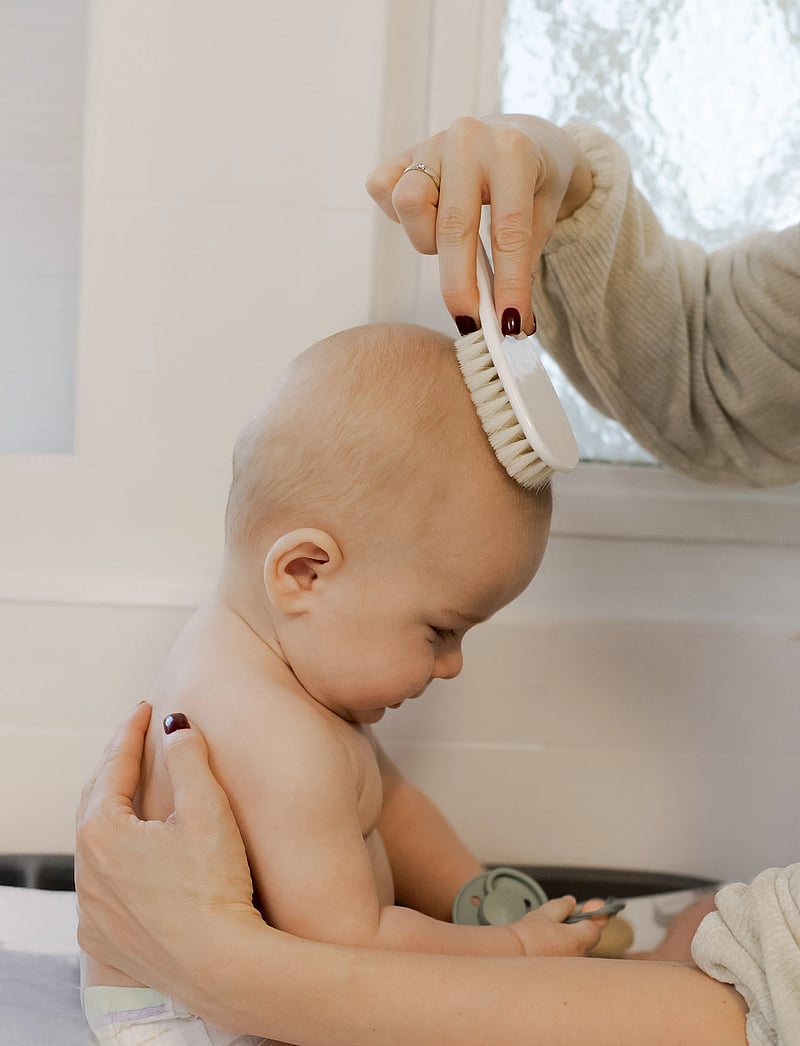 Mininor - Comb & Brush 0m+ - beebihooldus - white - 0