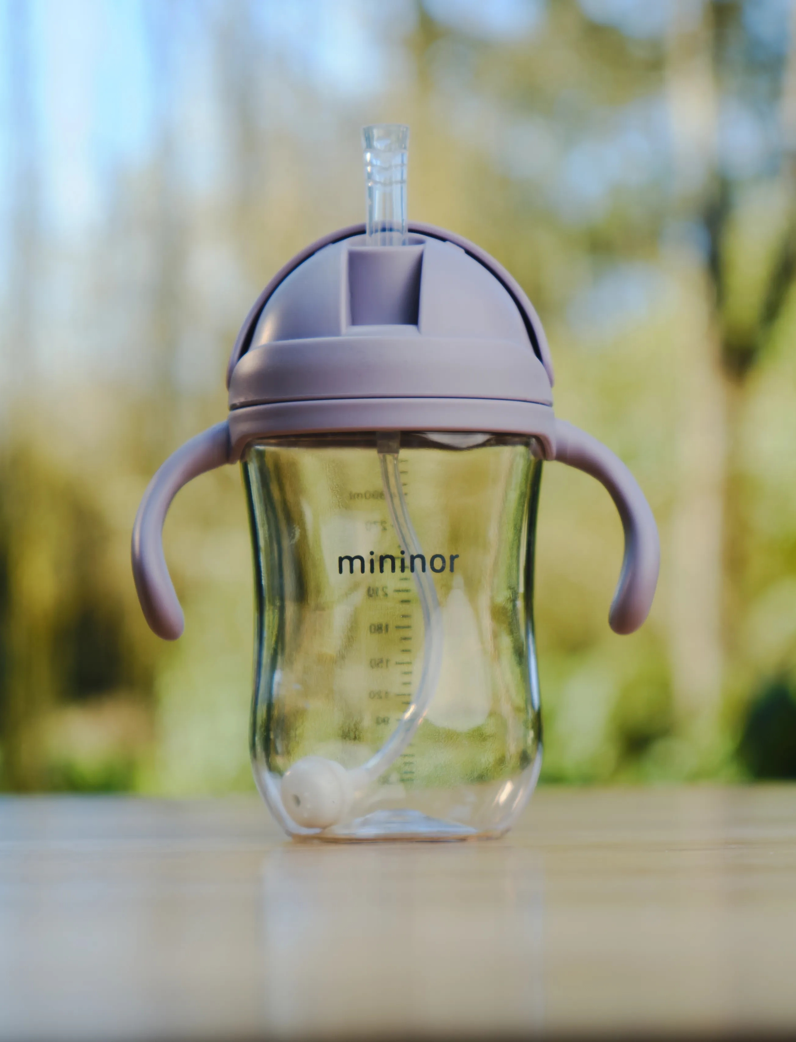 Mininor Straw Bottle Tritan, Børn, Sugerørsflaske Med Håndtag, Lila, Str: 6 M