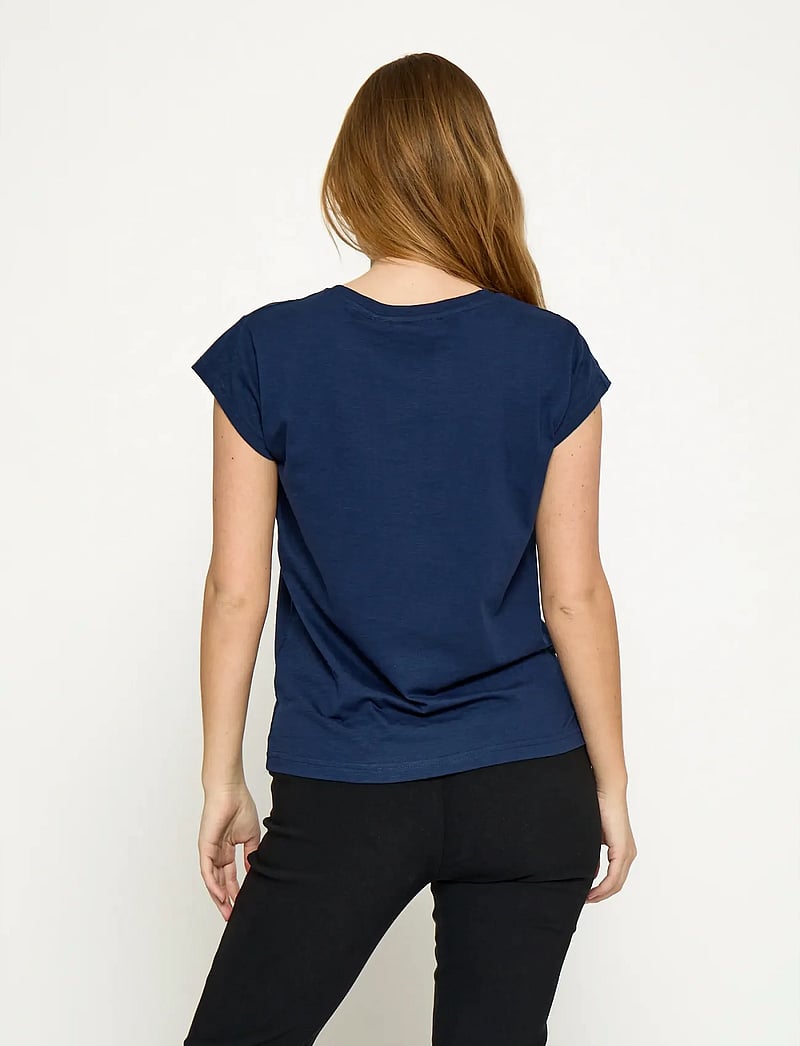 Minus - Leti T-shirt - t-shirts - black iris - 3