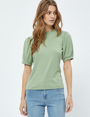 Minus - Johanna T-shirt - zemākās cenas - basil green - 2