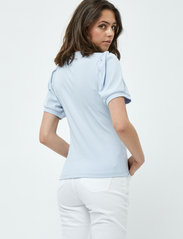 Minus - Johanna T-shirt - de laveste prisene - ibiza blue - 3
