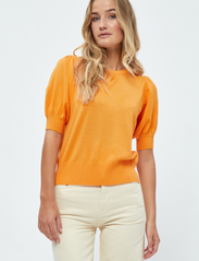 Minus - Liva Strik T-Shirt - laveste priser - orange peel - 2