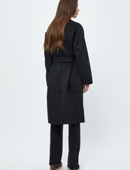 Minus - Chantal coat - pitkät talvitakit - sort - 3