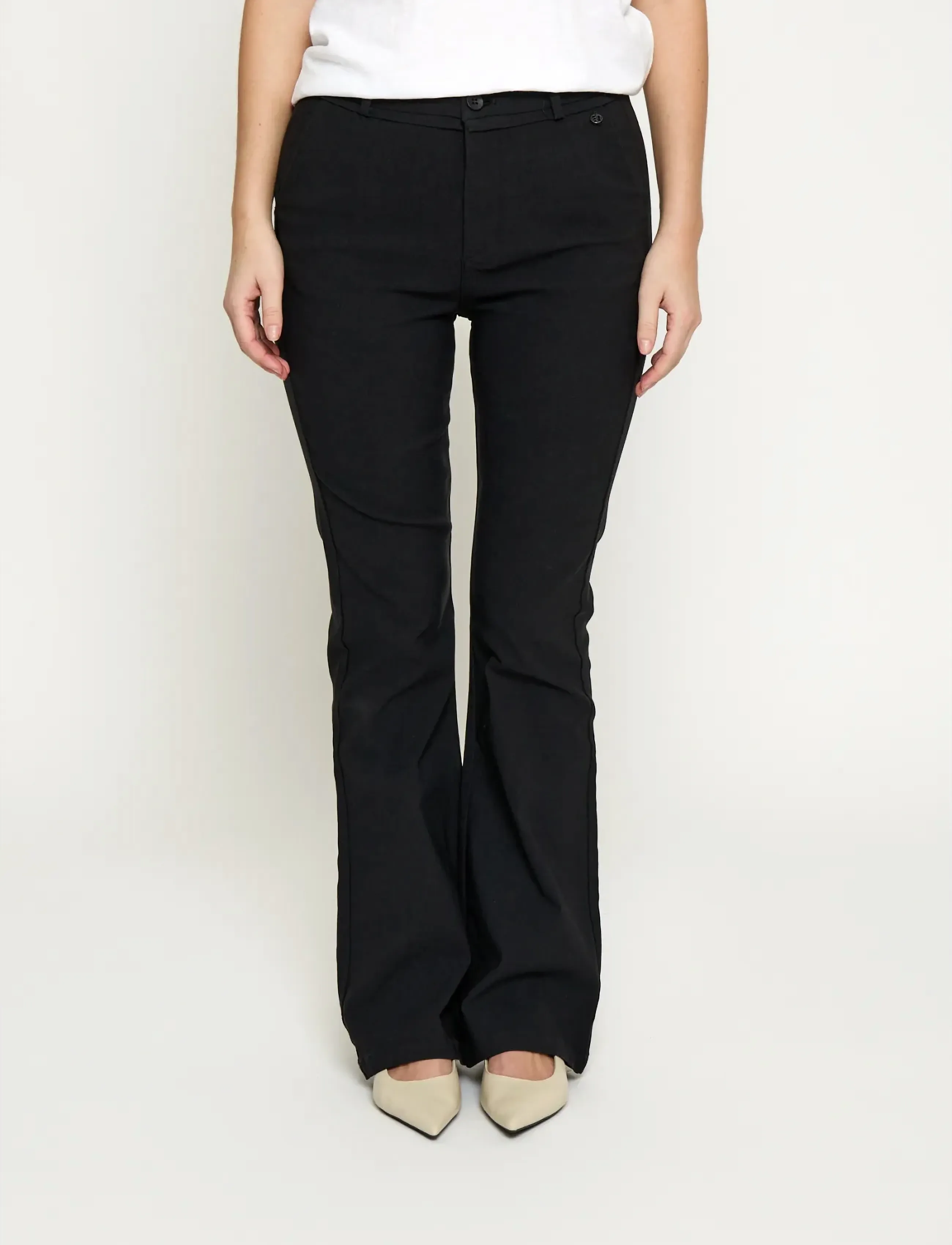 Minus Carma Flared Bukser - Nyheter - SORT / black