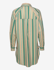 Minus - April Oversize Shirt - langermede skjorter - ivy green stripes - 1