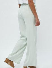Minus - Kiara Pants - bukser med brede ben - frosted mint - 3