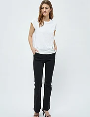 Minus - Leti V-hals T-shirt - laveste priser - hvid - 3