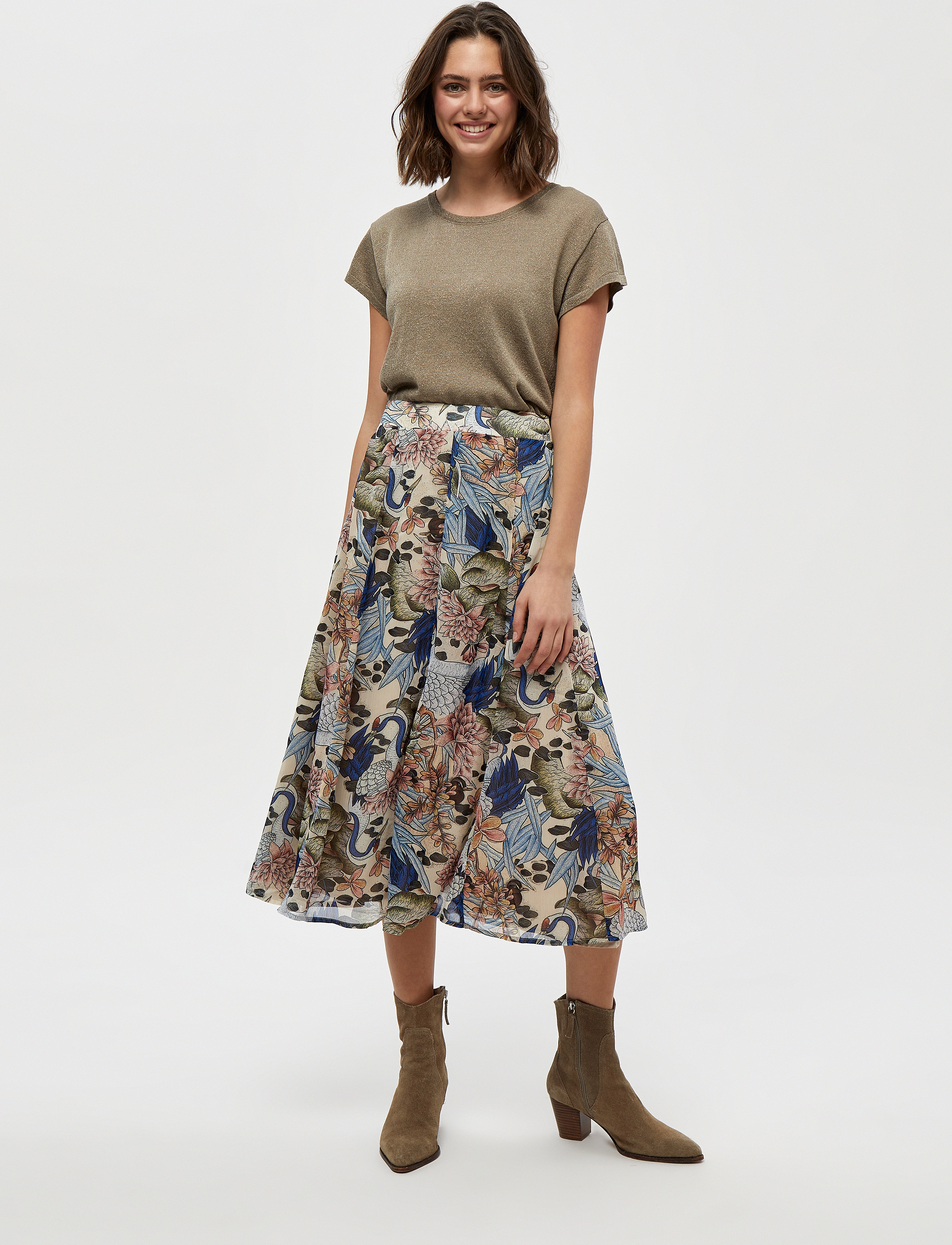 Minus - Vinja Skirt - green field flower print - 4