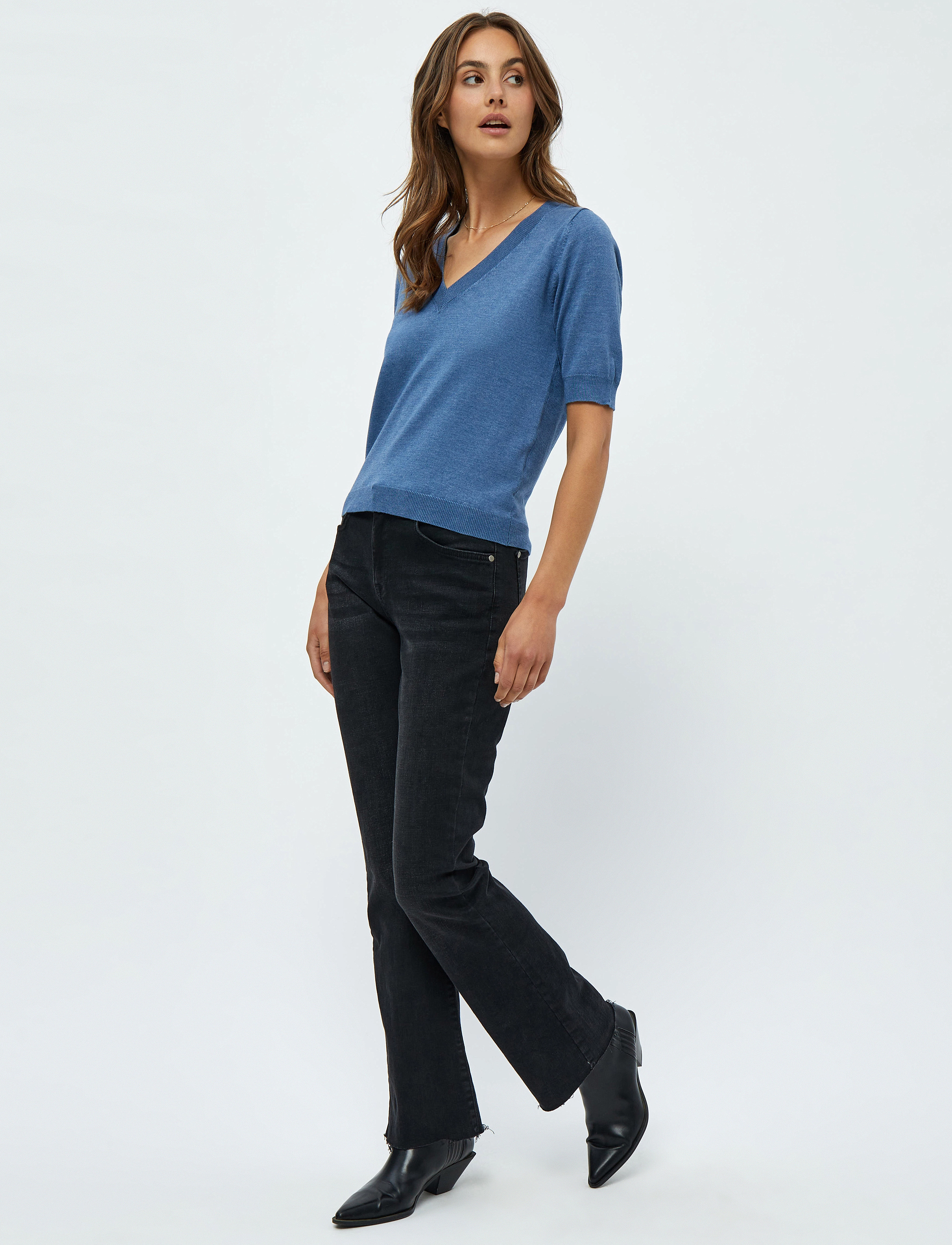Minus - Milla V-hals Strik T-shirt - denim blue melange - 4