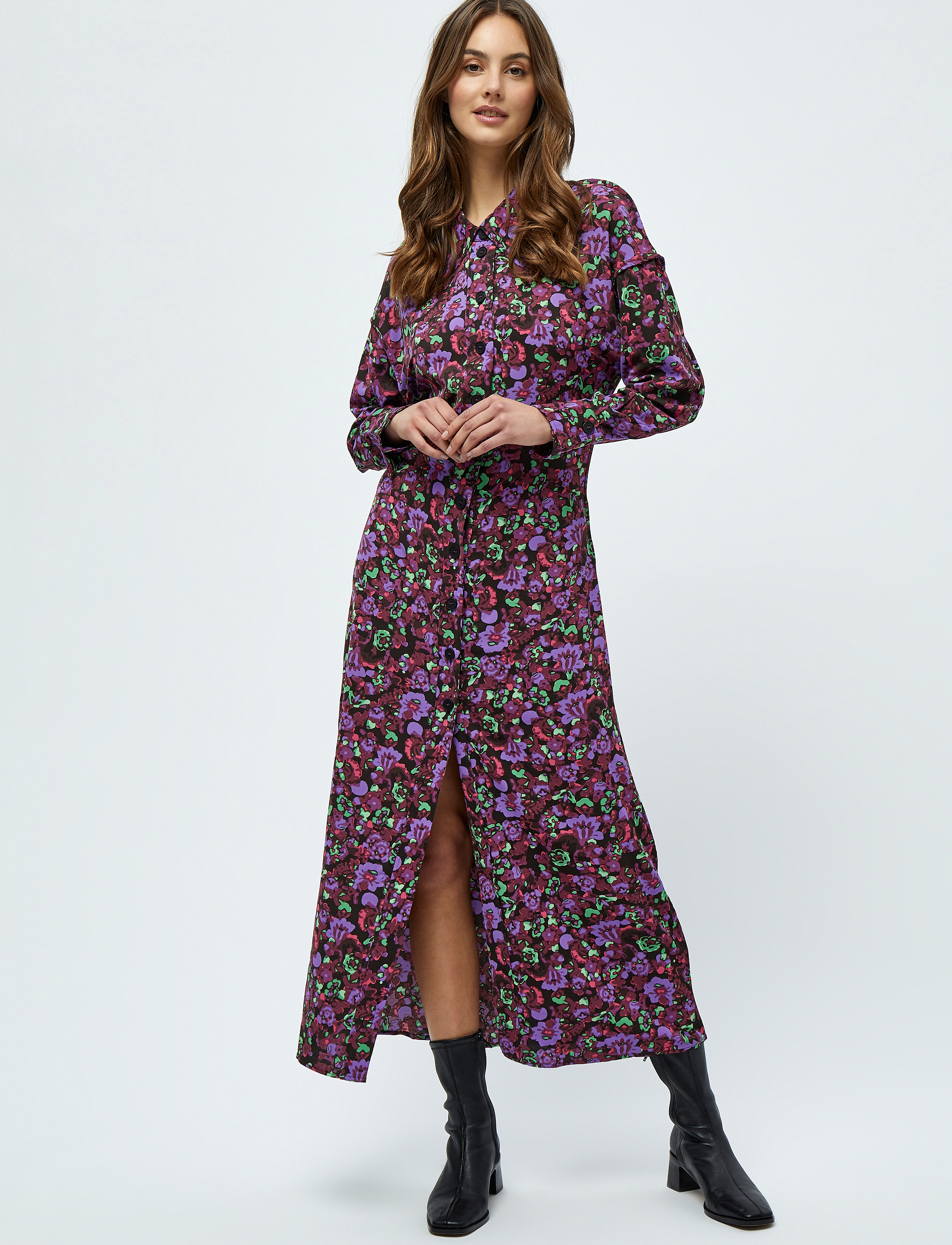 Minus - Sadia Shirtdress - skjortekjoler - raspberry bloom print - 5