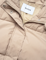 Minus - Alexis Short Puffer Vest 3 - puffer-vestid - pure cashmere - 6