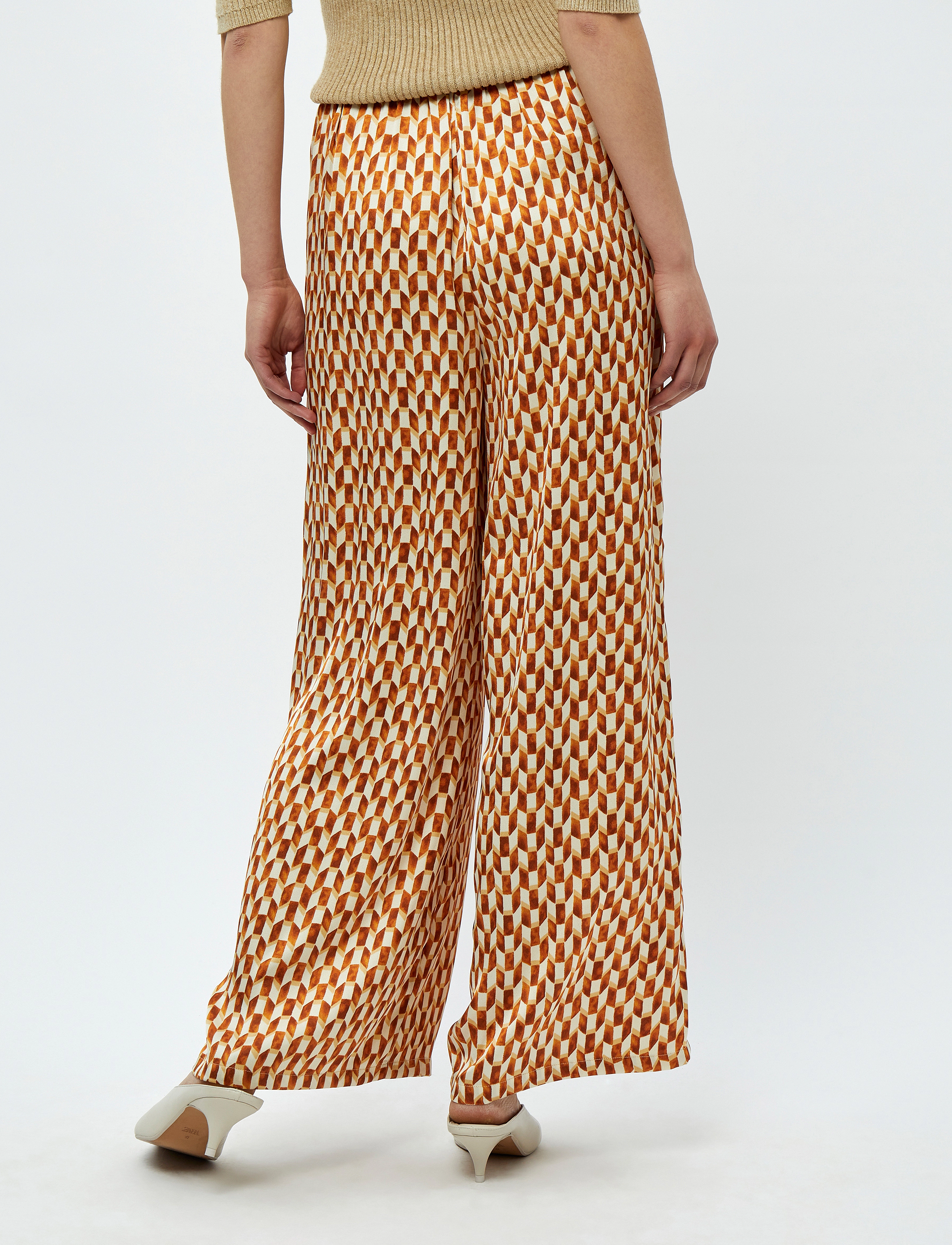 Minus - Kassaria GRS Pants 3 - desert sand graphic print - 3