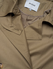 Minus - Horizon Trench coat - forårsjakker - khaki - 2