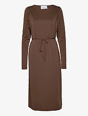 Minus - Brinley boatneck dress - midi jurken - slate brown - 0