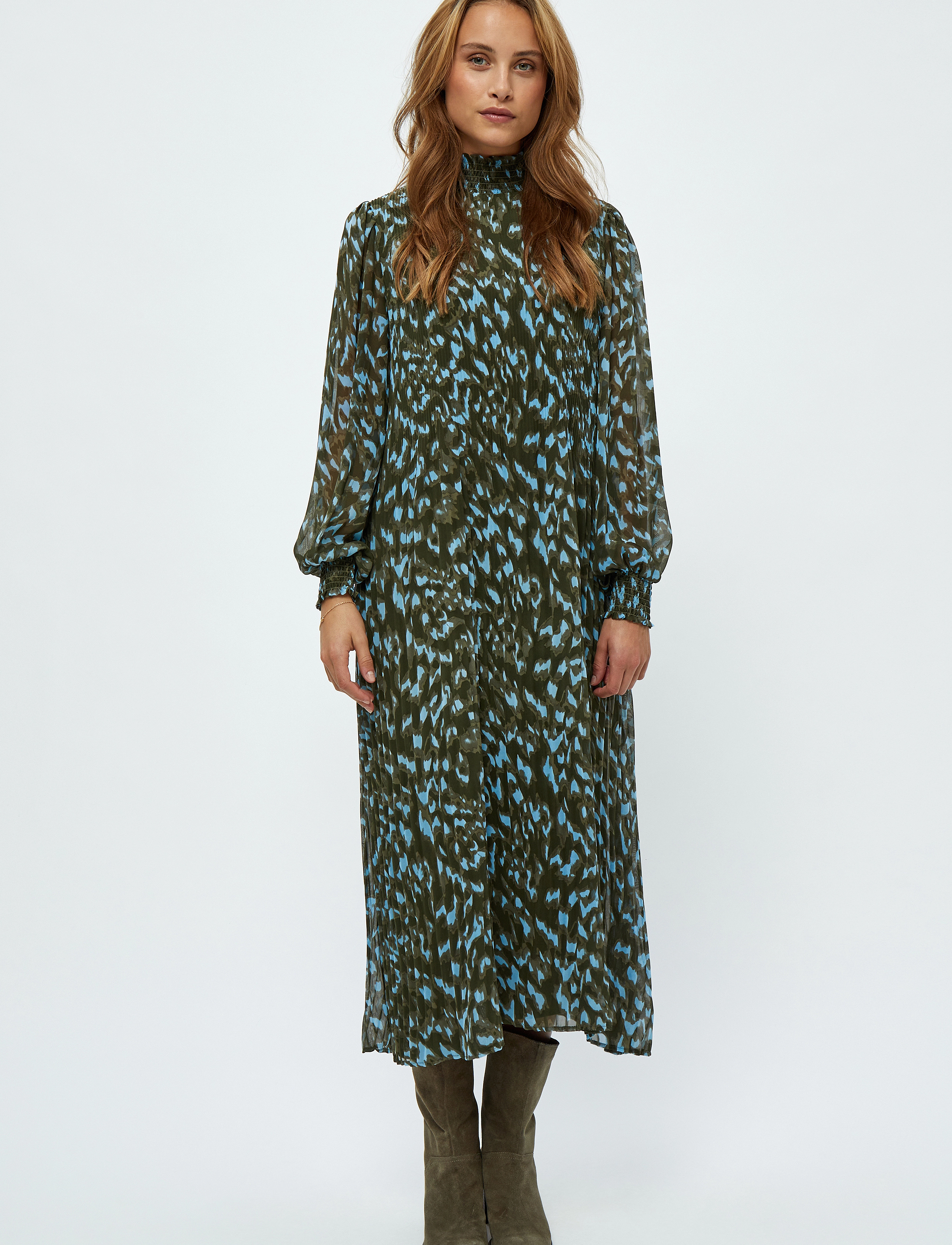 Minus - Eria Smock Lang Kjole - midi kjoler - ivy green print - 4