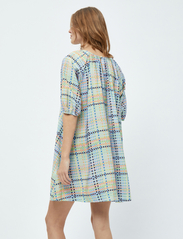 Minus - Luretta Short Dress 2 - blousejurken - mango sorbet print - 2