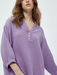 Minus - Hemma 3/4 Sleeve Blouse 1 - blouses korte mouwen - lupine purple - 4