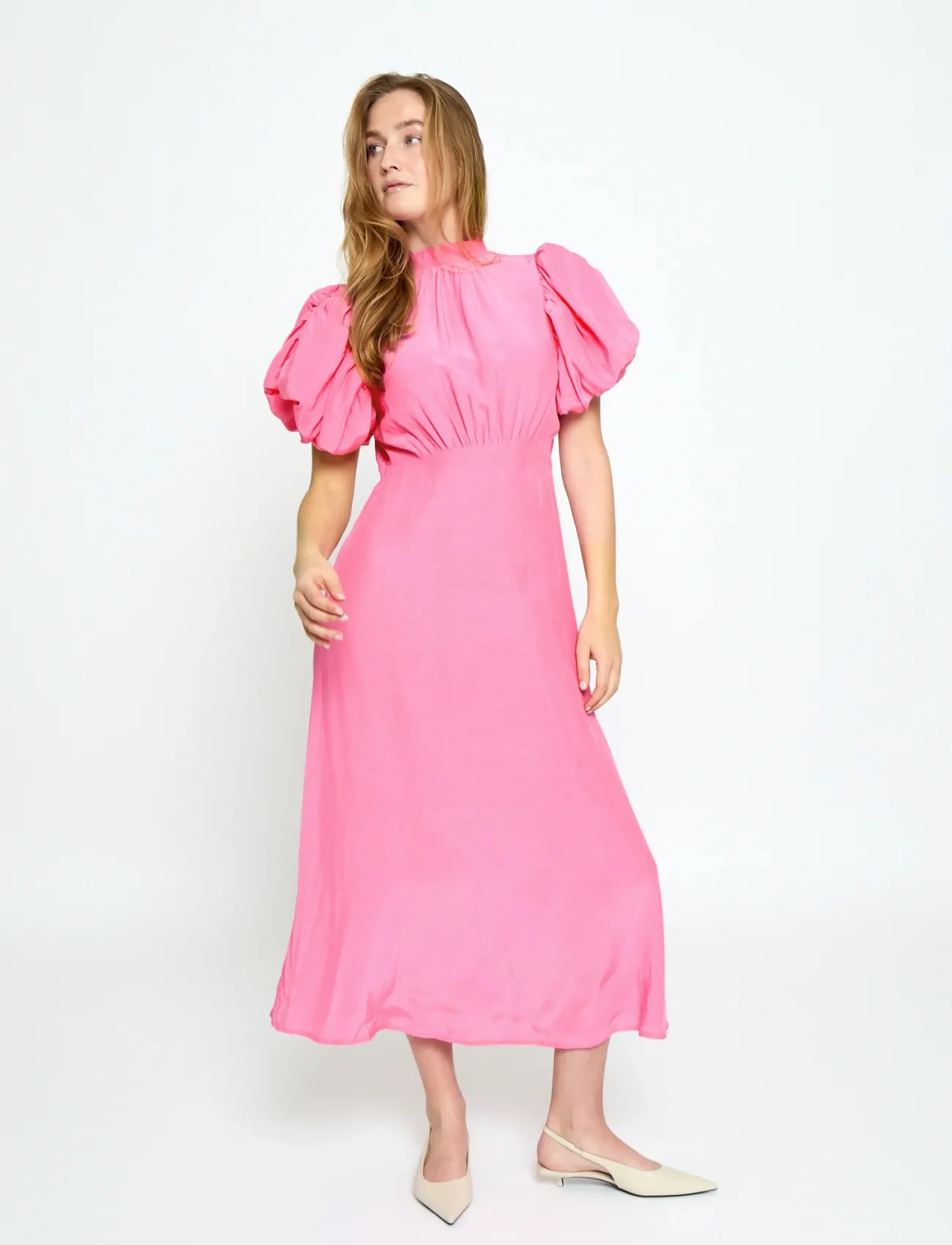 Minus MSAlicia Puff Short Sleeve Open Bac - Kampagnen - PRISM PINK / pink/rose