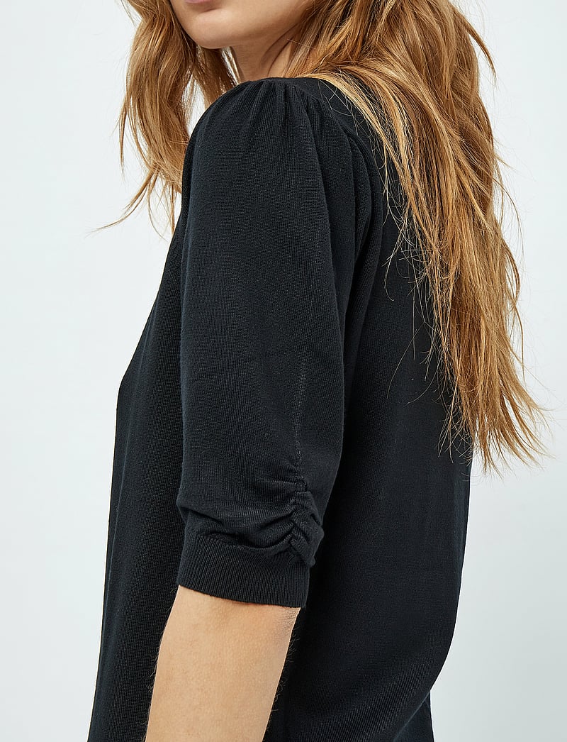 Minus - MSPam Scoop Neck Knit T-Shirt - stickade tröjor - sort - 5