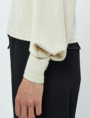 Minus - MSReyna Long Sleeve Modal Blouse - langärmlige blusen - light birch - 5