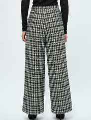 Minus - MSRenete High Waisted Wide Leg Pant - wide leg trousers - black checked - 4
