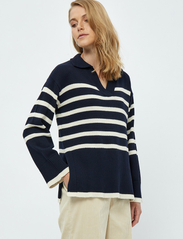 Minus - Leonie Collar Knit Pullover - neulepuserot - navy stripe - 4