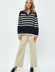 Minus - Leonie Collar Knit Pullover - neulepuserot - navy stripe - 6