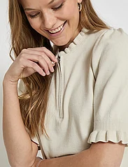 Minus - MSKessa Knit T-Shirt - swetry - light birch - 5