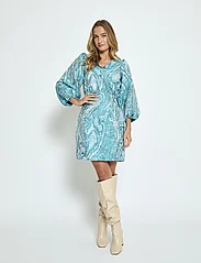 Minus - MSAlika Short Wrap Dress - vakarėlių drabužiai išparduotuvių kainomis - lake blue - 2