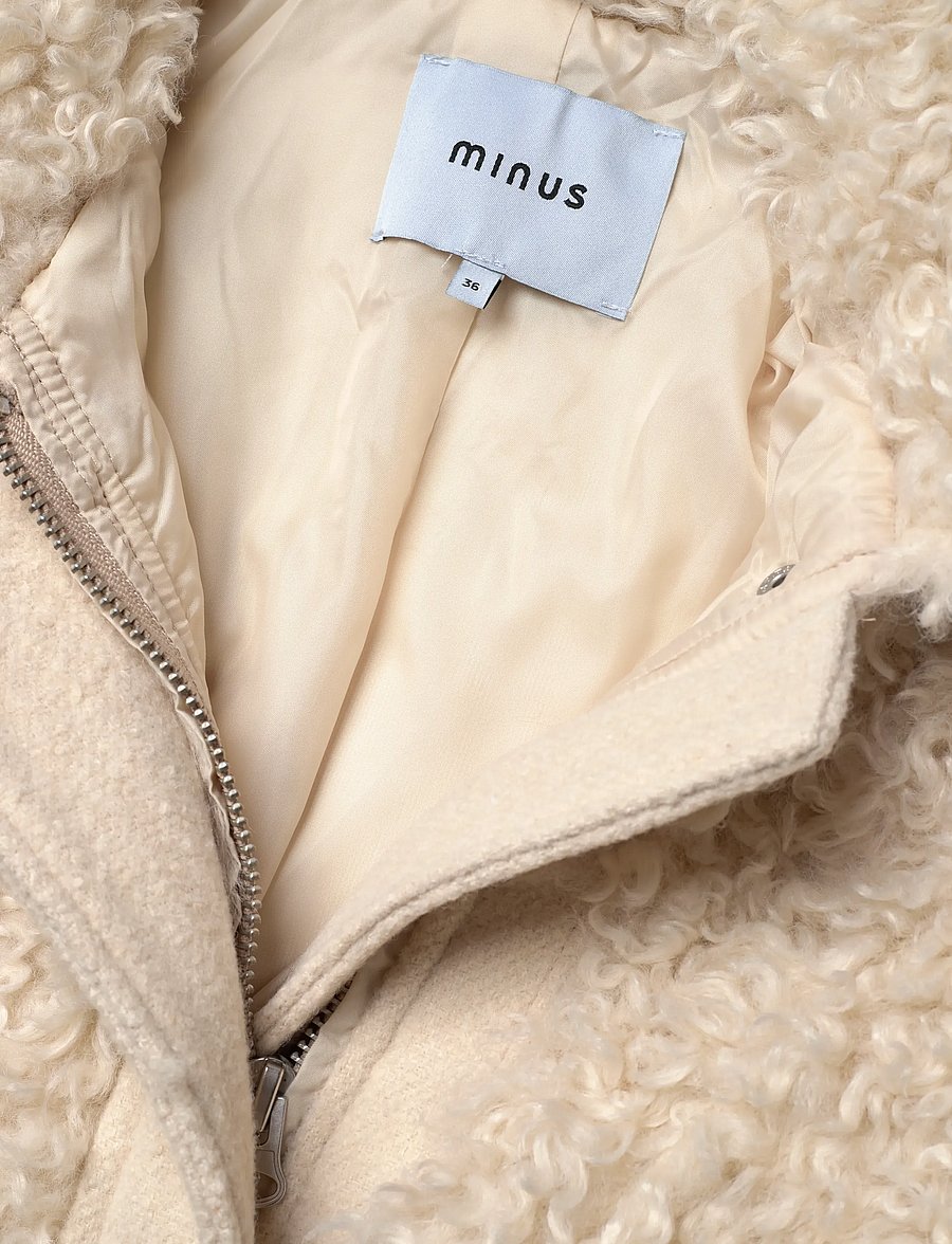 Minus - MSMay Coat - kunstpelz - sand gray - 2