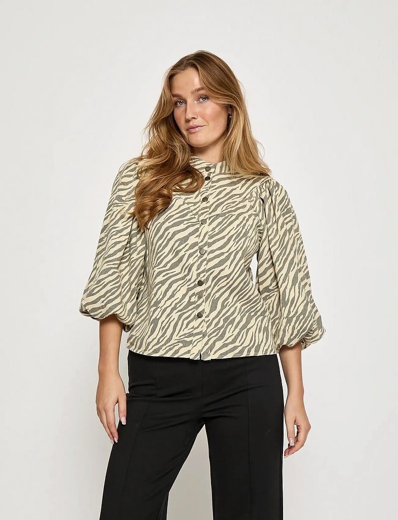 Minus - MSOlenna Shirt - kurzärmlige hemden - sand gray - 0