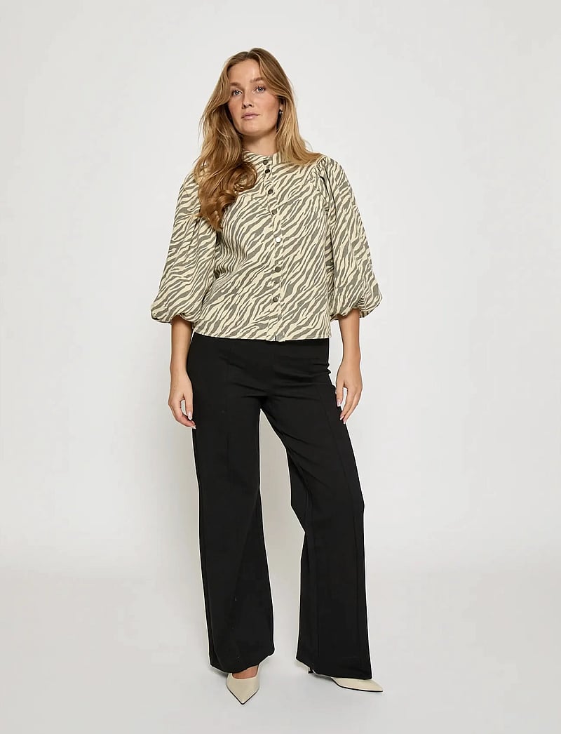 Minus - MSOlenna Shirt - kurzärmlige hemden - sand gray - 4