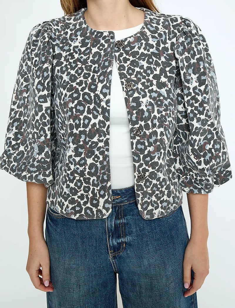 Minus - MSMalli Short Jacket - kevadjoped - skyway blue leo print - 5