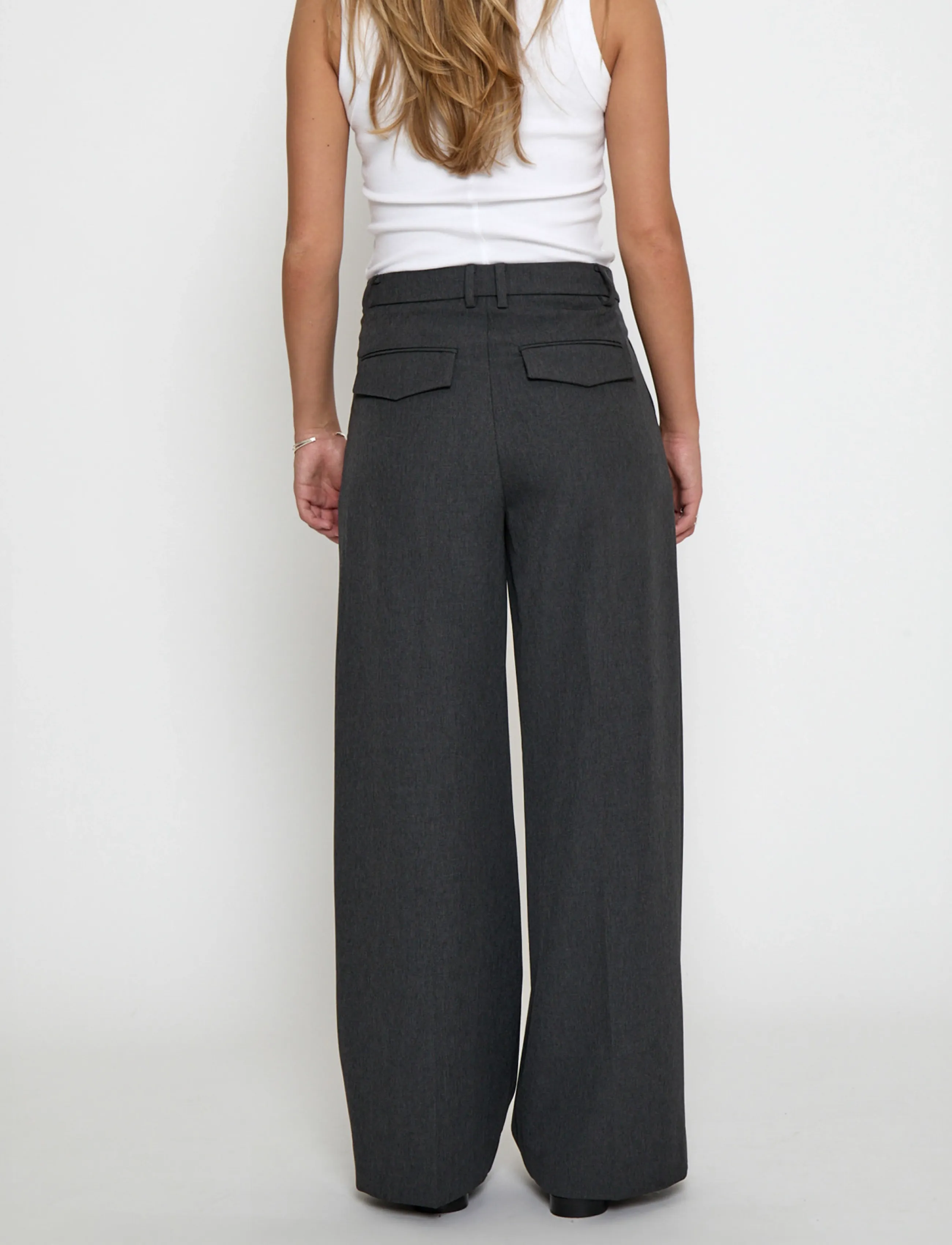Minus - MSVivianne Mid Waist Pant - hosen mit weitem bein - dark grey - 2