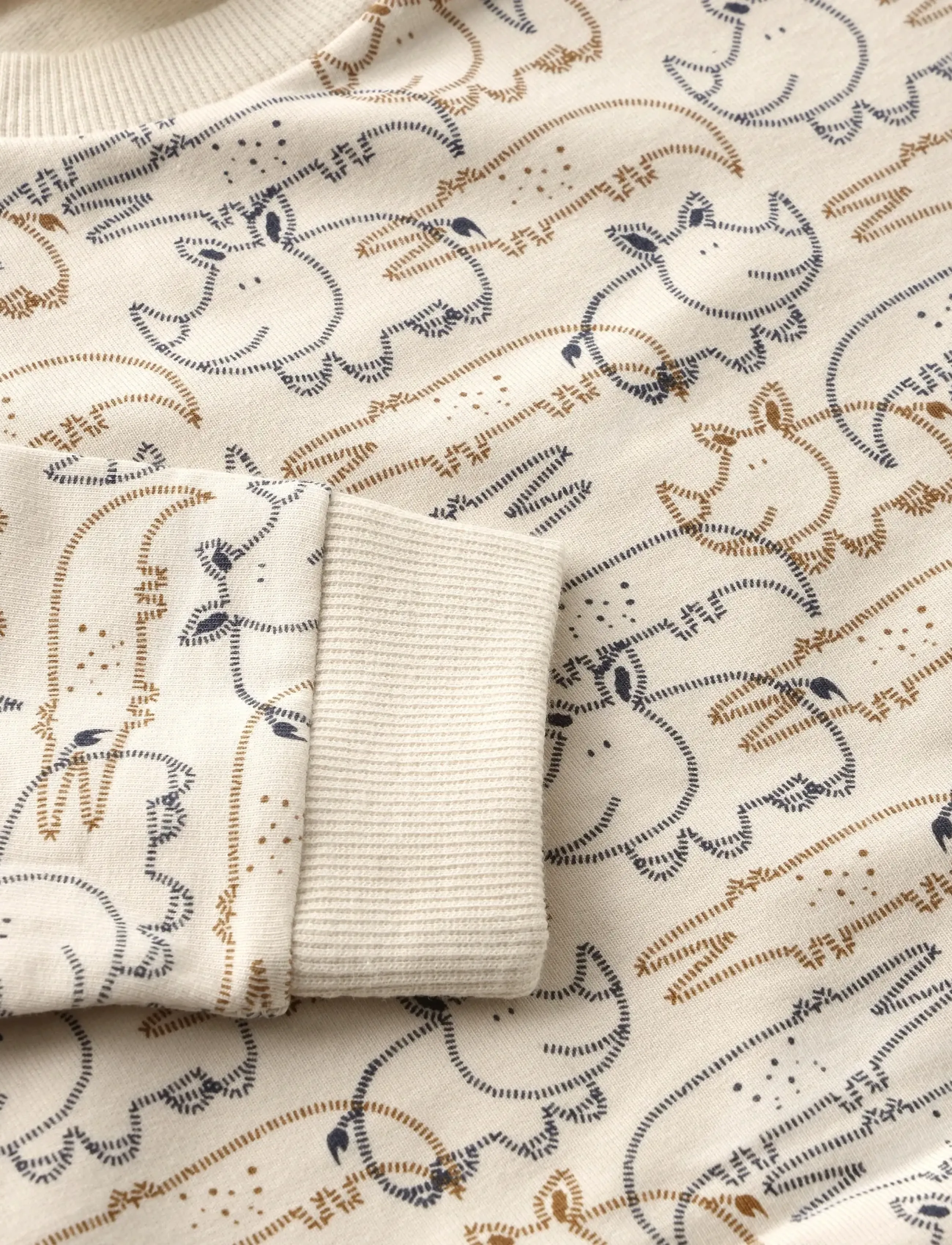 Minymo - Sweatshirt LS AOP - sweatshirts - white swan - 2