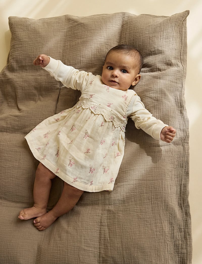 Minymo - Dress SS AOP - sleeveless baby dresses - white swan - 0