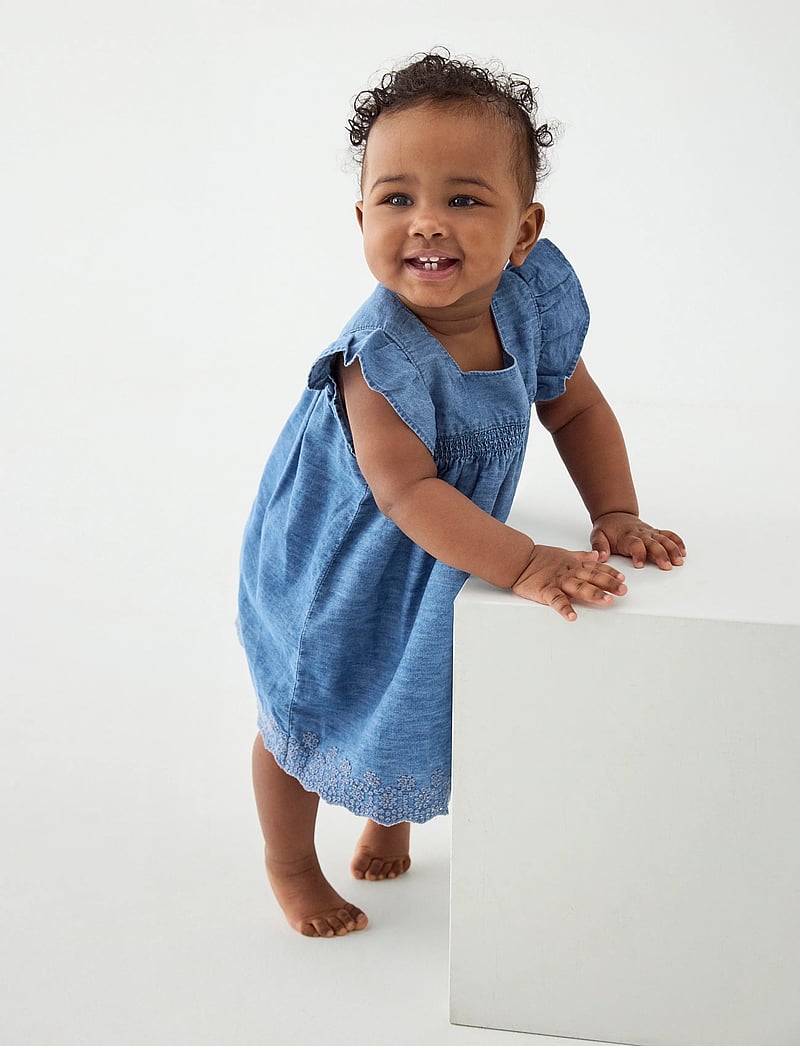 Minymo - Dress SS Chambray - Ärmellose babykleider - faded denim - 0