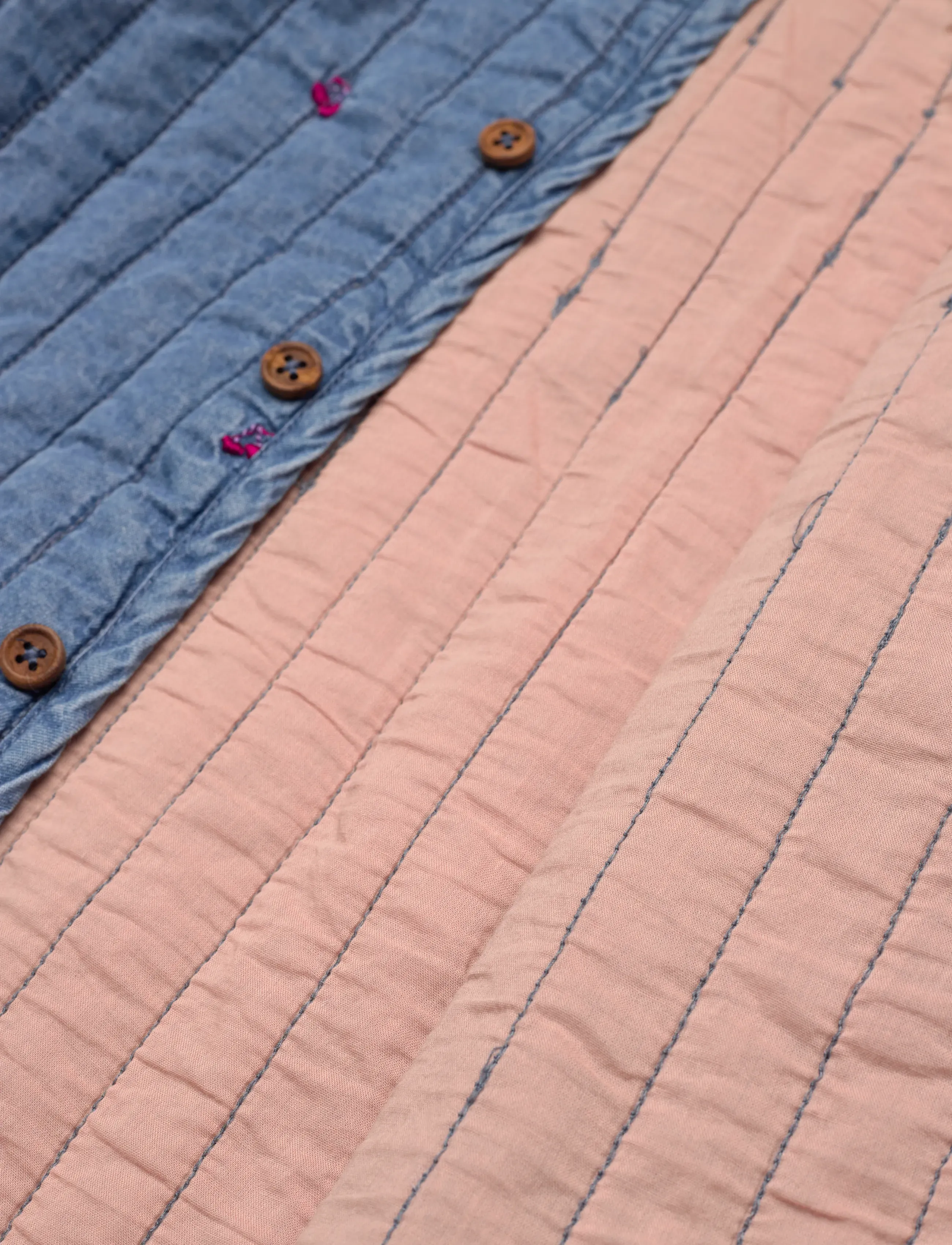 Minymo - Jacket Quilt w. Emb - cardigans - ombre blue - 3